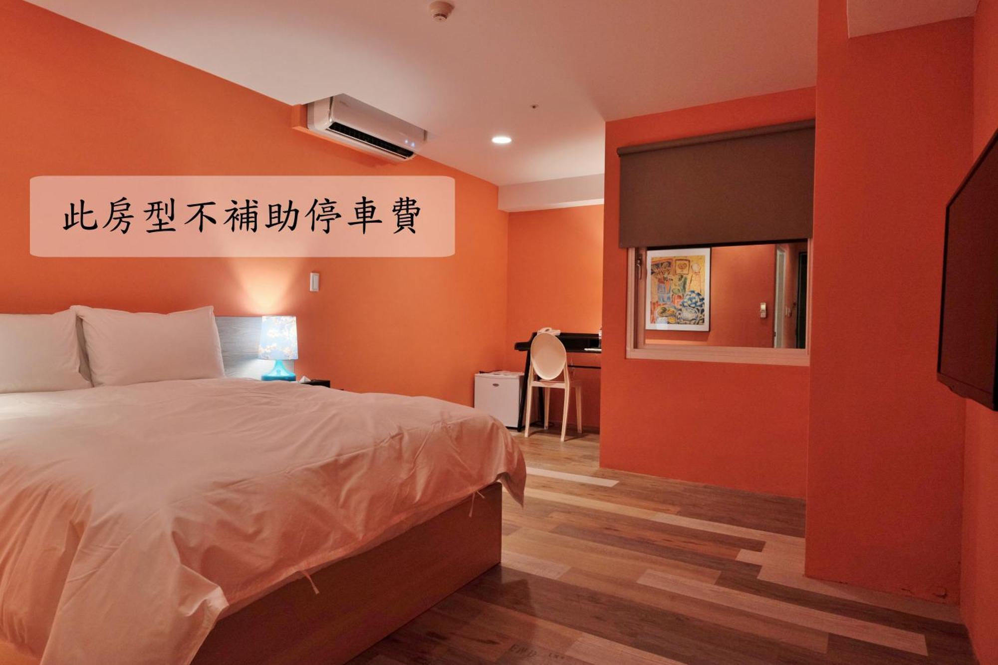 Happy Inn Taichung Exteriör bild